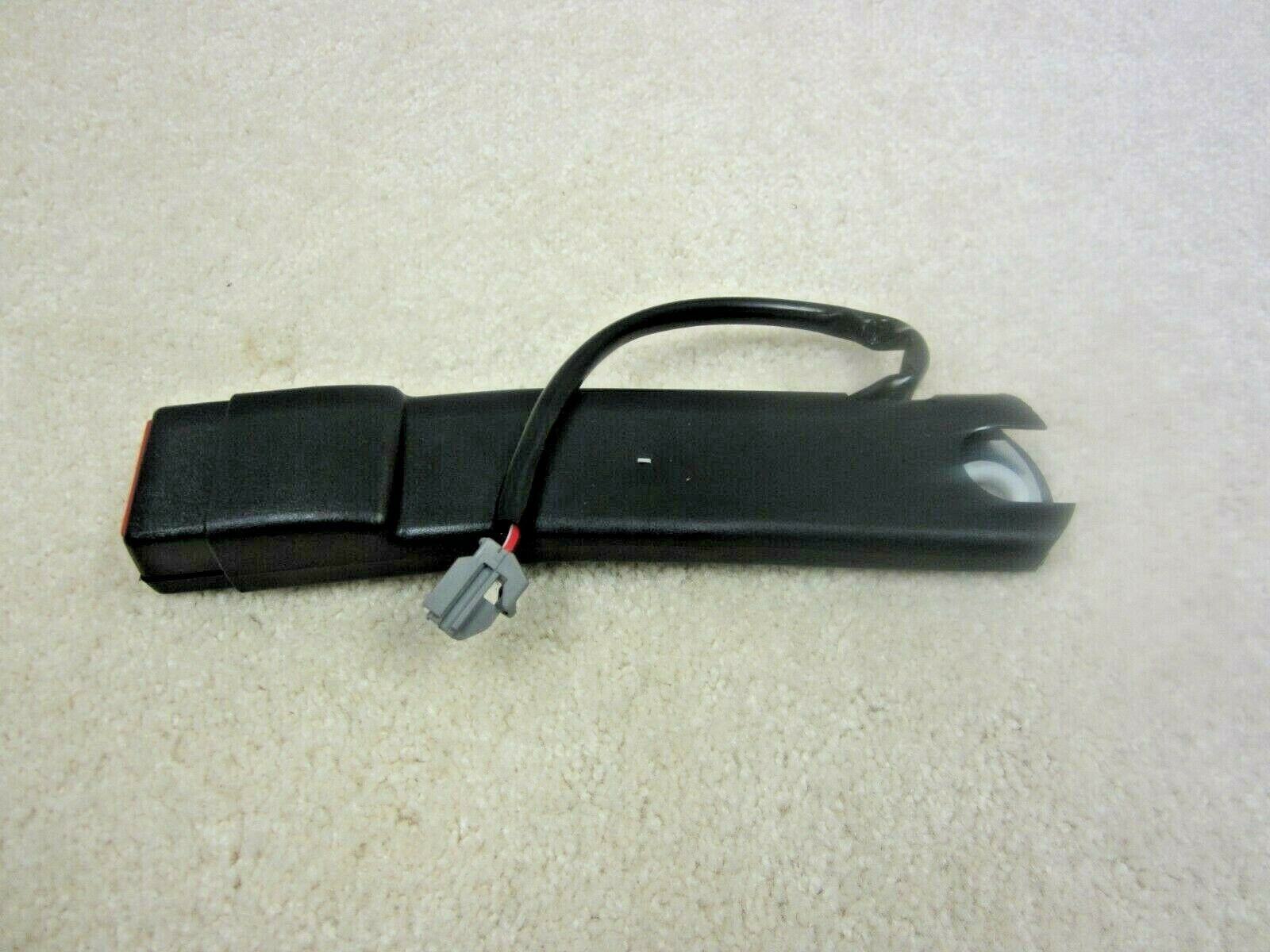 2013 2017 DODGE RAM 1500 3500 OEM FRONT SEAT BELT BUCKLE 1WM991X9AC
