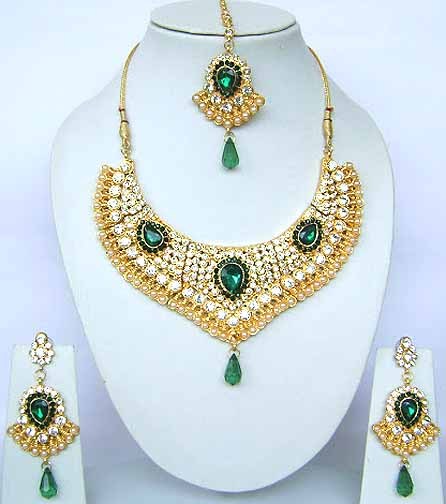 Indian Bridal Jewelry Wedding Necklace Set Diamond Green color Stones ...