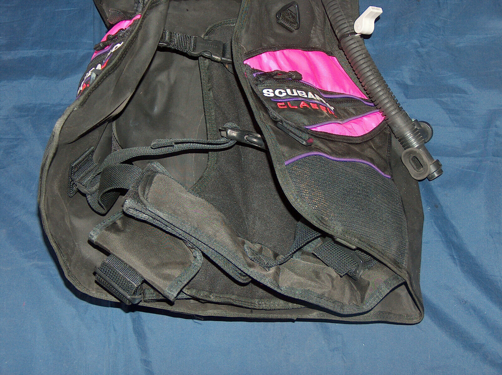 ScubaPro Classic BCD Medium SCUBA Diving Snorkel Ocean Water Vest Black