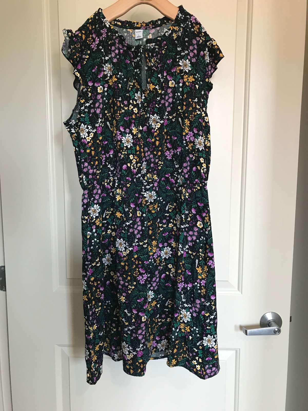 Old Navy Waist-Defined Tie-Neck Dress for Women similar to Alexis ...