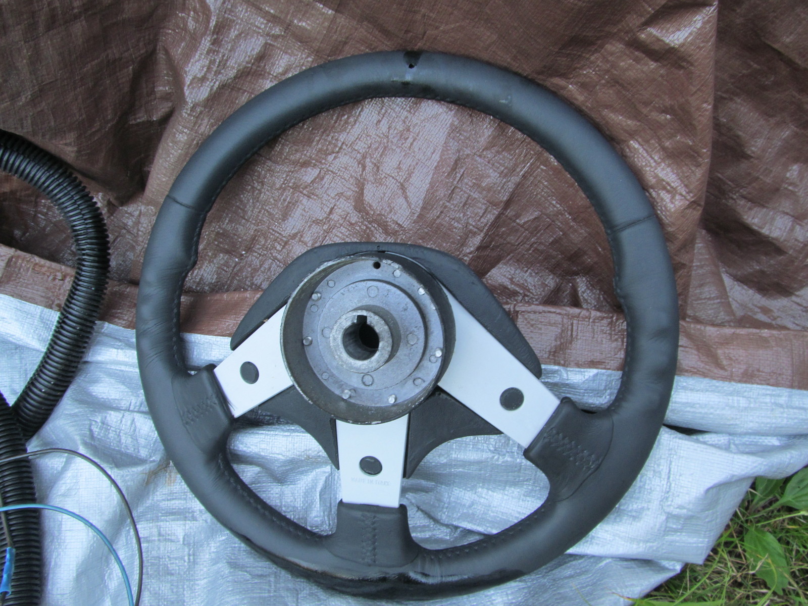 Dino BOAT STEERING WHEEL 13 1/2 Inch from 1990 Chaparral Boat Parts