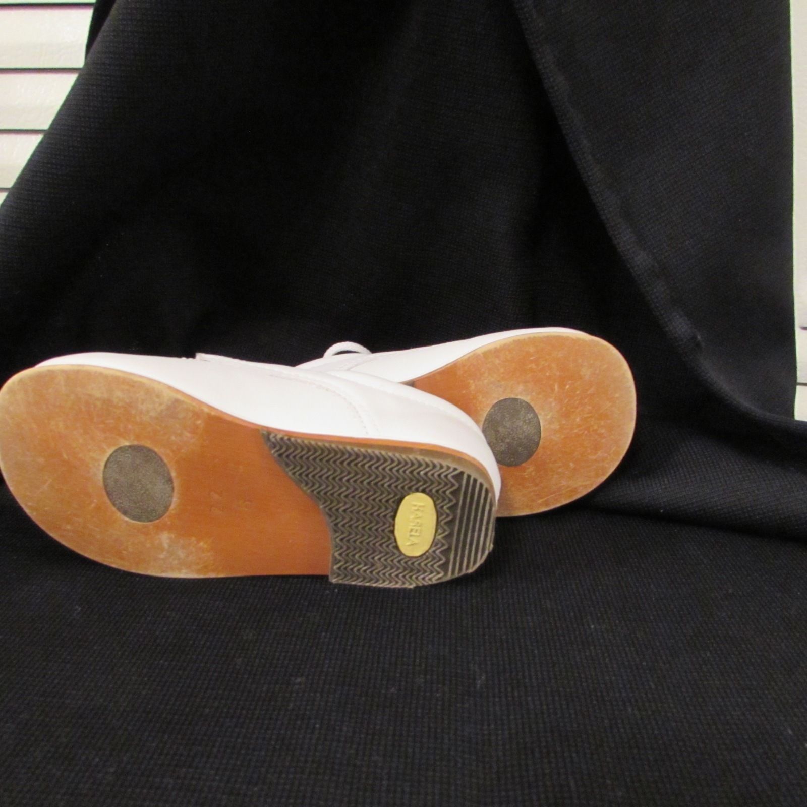 4c hard bottom shoes