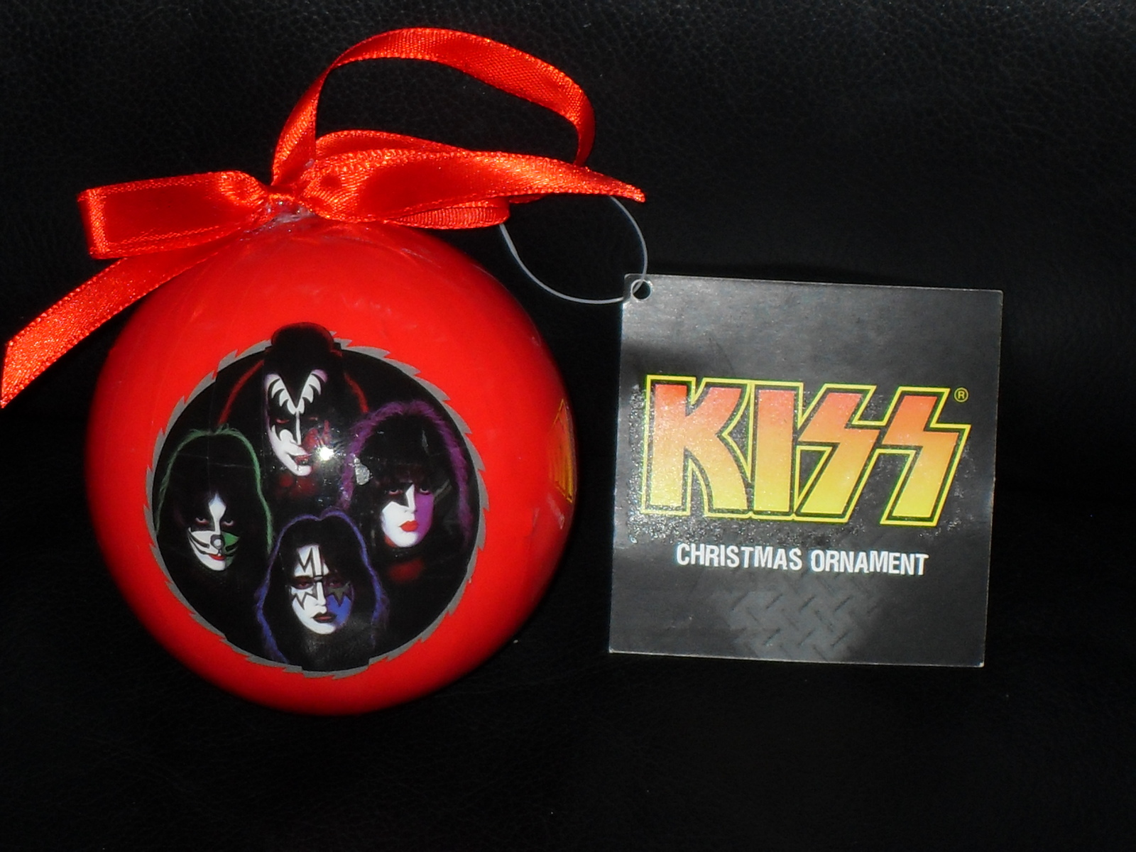 Kiss Red Bulb Christmas Ornament Free Shipping Other