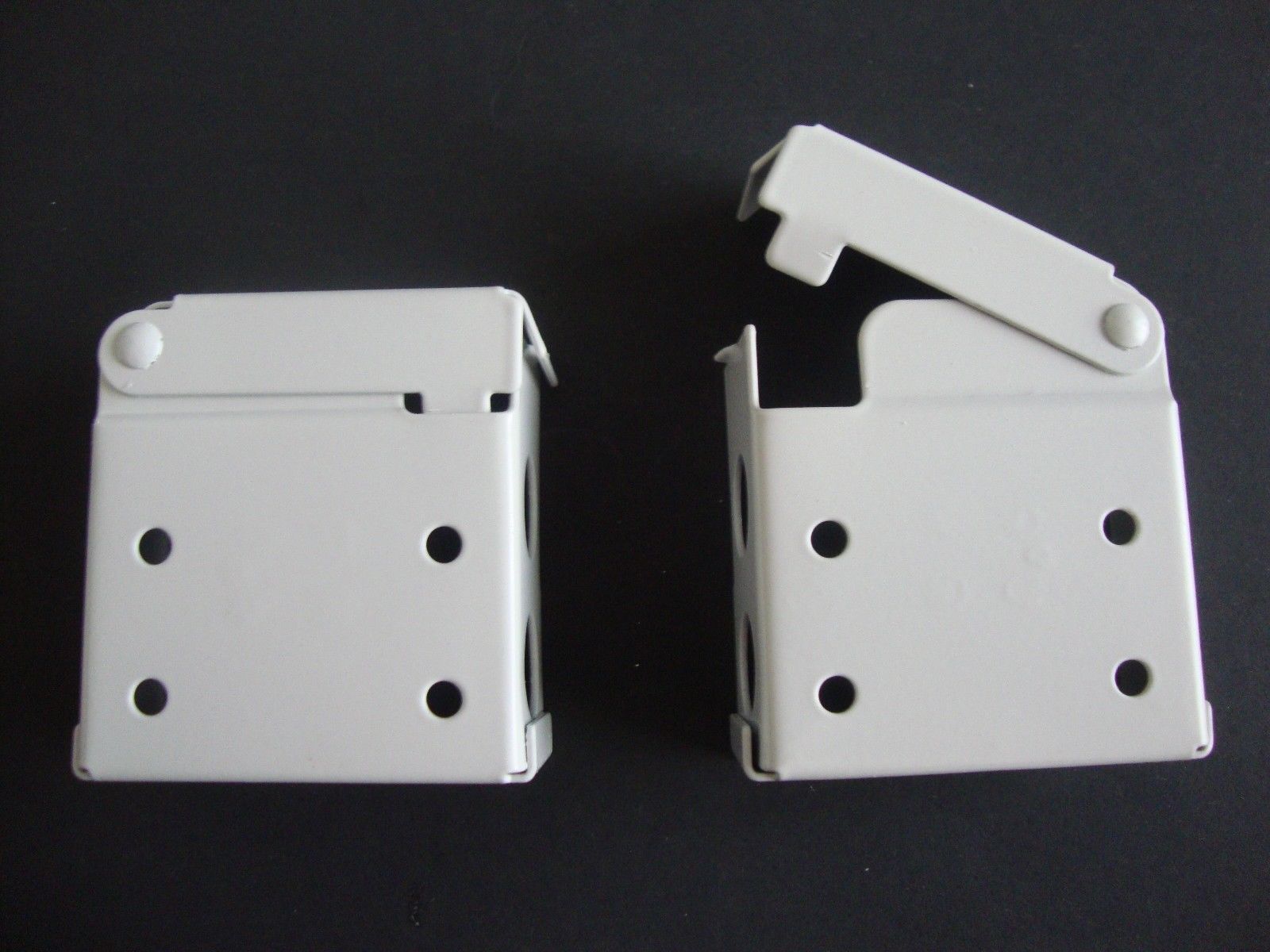 Horizontal Blind Brackets, for 2" X 2" Head Rail, 18 Brackets in White