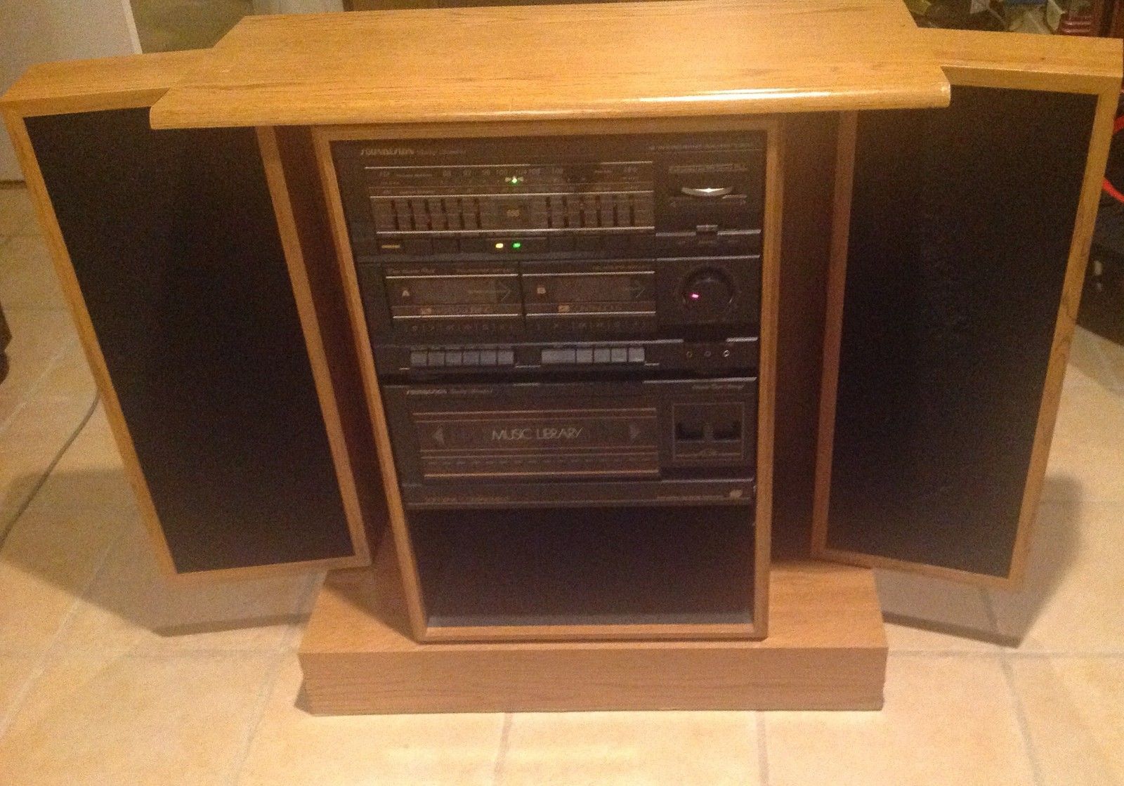 soundesign tapedeck and recordplayer soundesign tapedeck and recordplayer