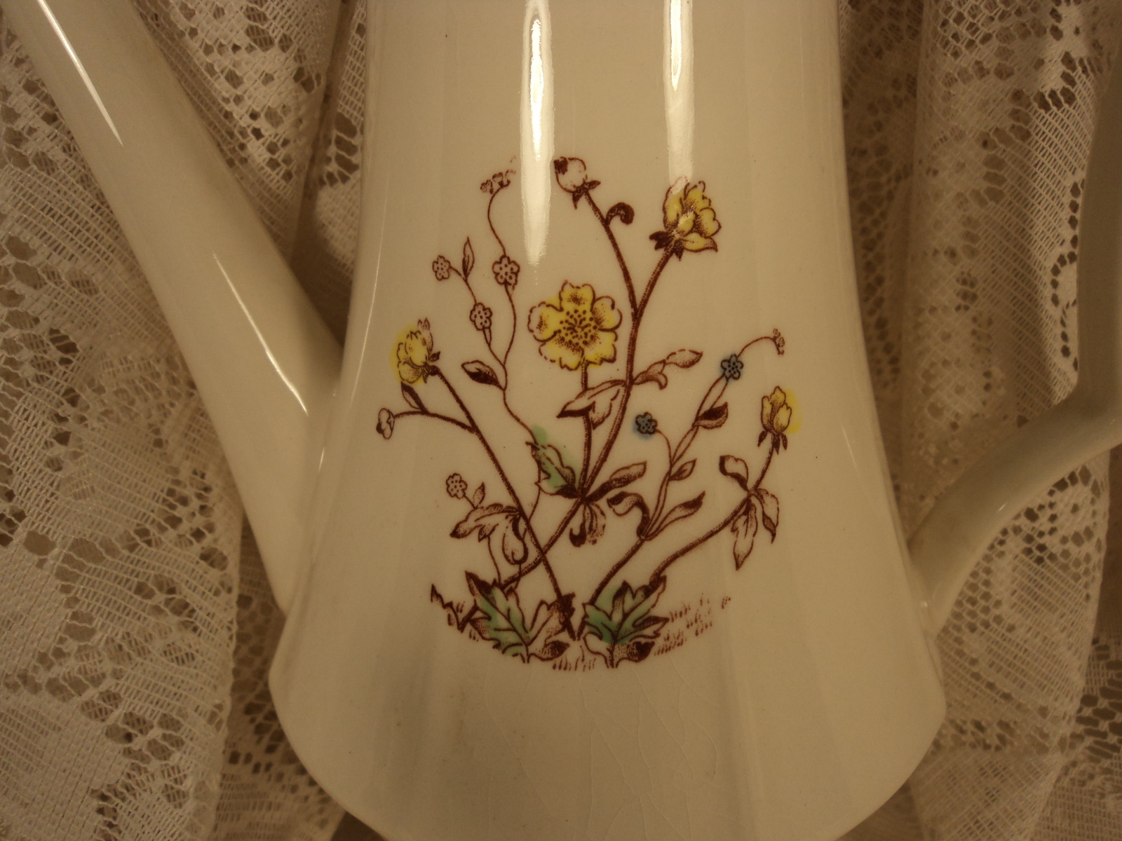Nasco Prairie Flower Vintage Tea Pot Tea Kettles