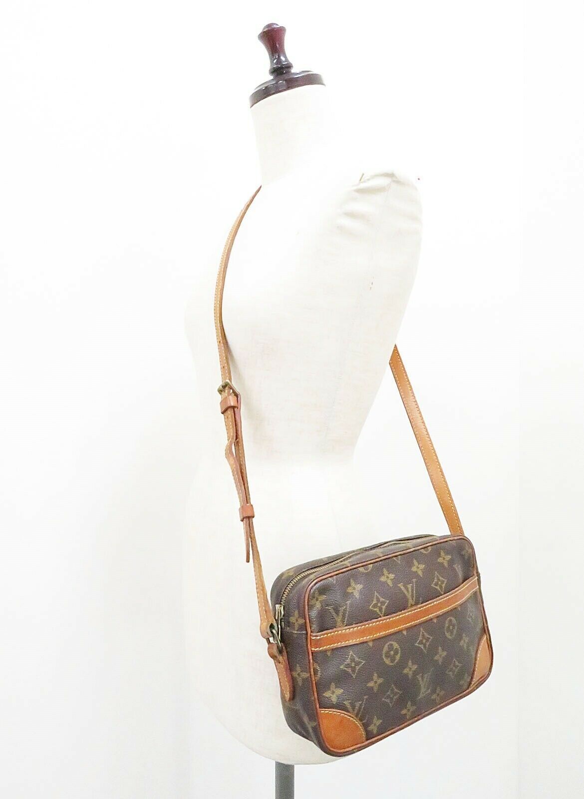 Authentic LOUIS VUITTON Trocadero 24 Monogram Shoulder Bag #33247 - Women&#39;s Handbags & Bags