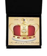 Heart Knot Gold Necklace Queen Elizabeth UK Memorial Golden Heart Knot P... - $54.40