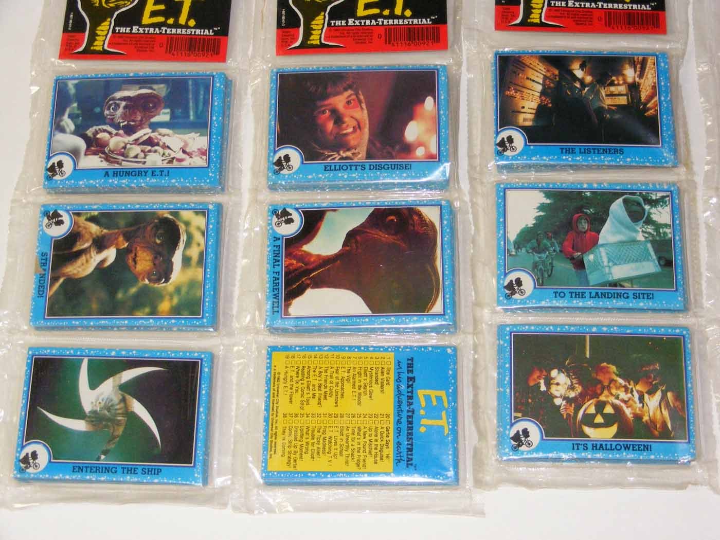 ET - Vintage 1982 TOPPS Trading Cards - 5 Unopened Packs - Trading Card Singles