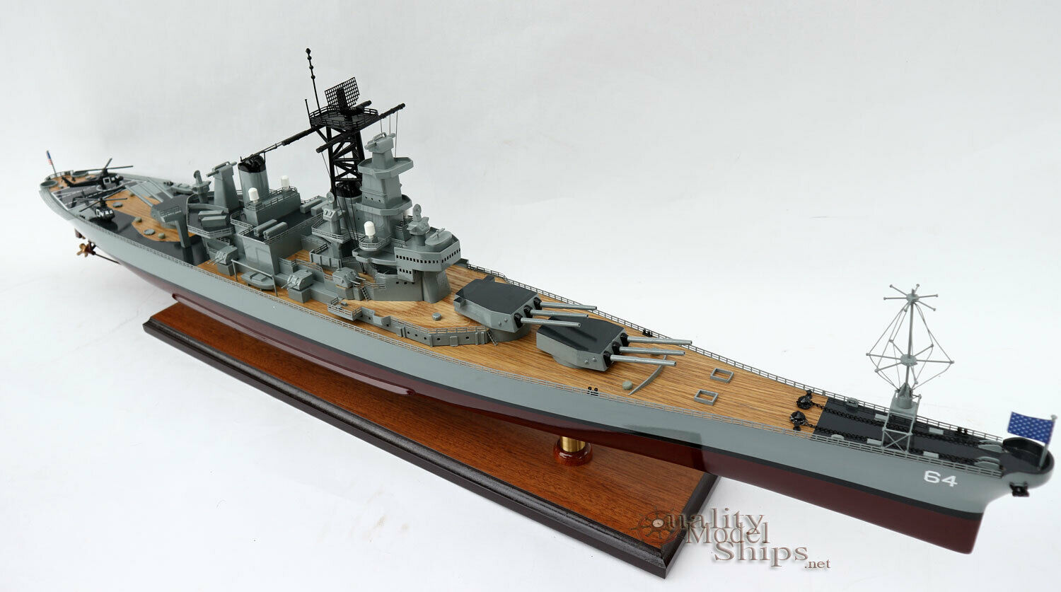 Uss Wisconsin (bb-64) - Handcrafted War Ship Display Model 39