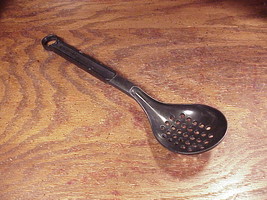 Faberware Black Plastic Pasta Strainer Large Spoon Kitchen Utensil, used - $7.95