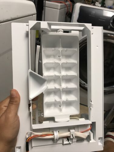 LG REFRIGERATOR ICE MAKER - PART# MJH618647 - Refrigerator & Freezer Parts
