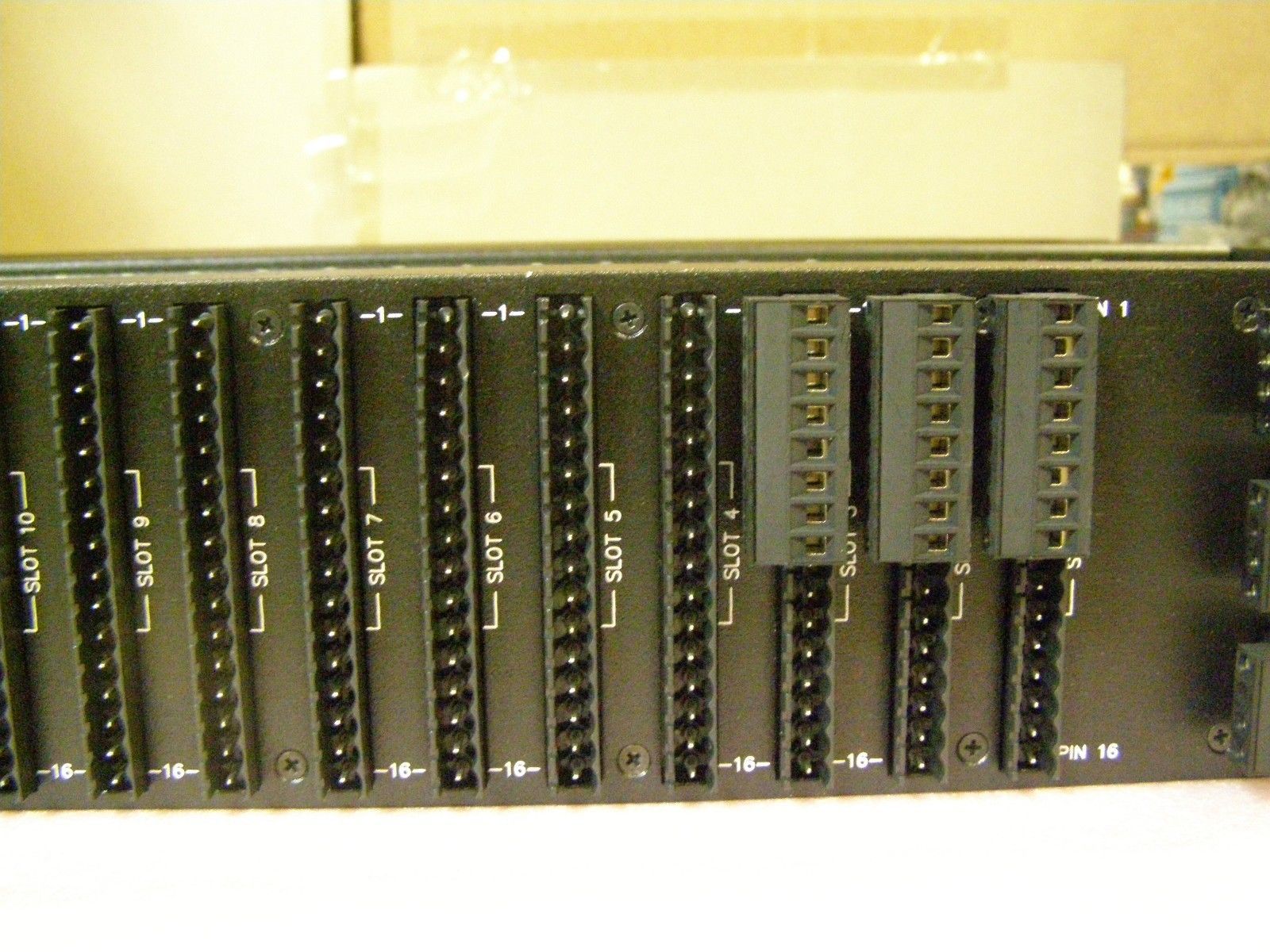 16 slot picture frame