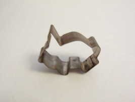 Vintage Cookie Cutter Bunny Rabbit Hare Metal Tin Kitchenware Baking Ant... - $3.99