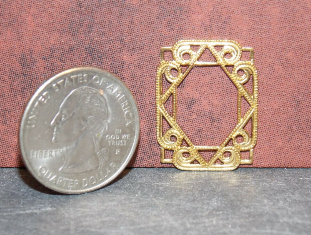 1 Pcs Dollhouse Miniature Metal Gold Picture Frame 1:12 inch scale - DL