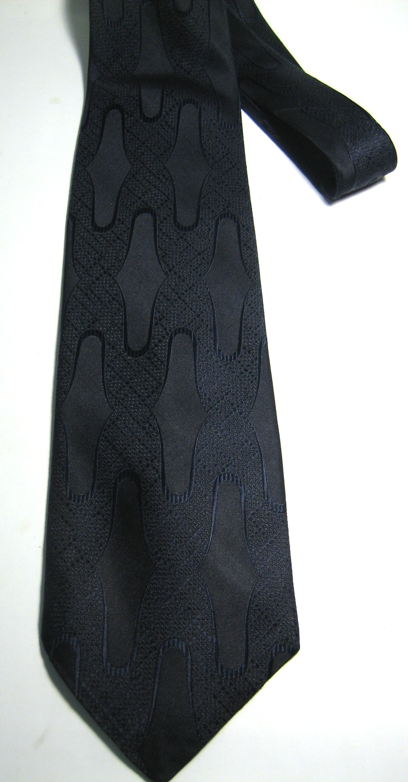 BARNEYS New York Rich Navy Black Geometric Wide Vintage Tie- Ties