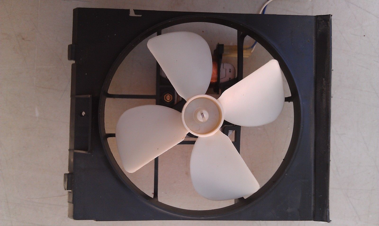 9L70 COOLING FAN FROM GE J VM1350 MICROWAVE OVEN, SAMSUNG AMM13003ZSEA