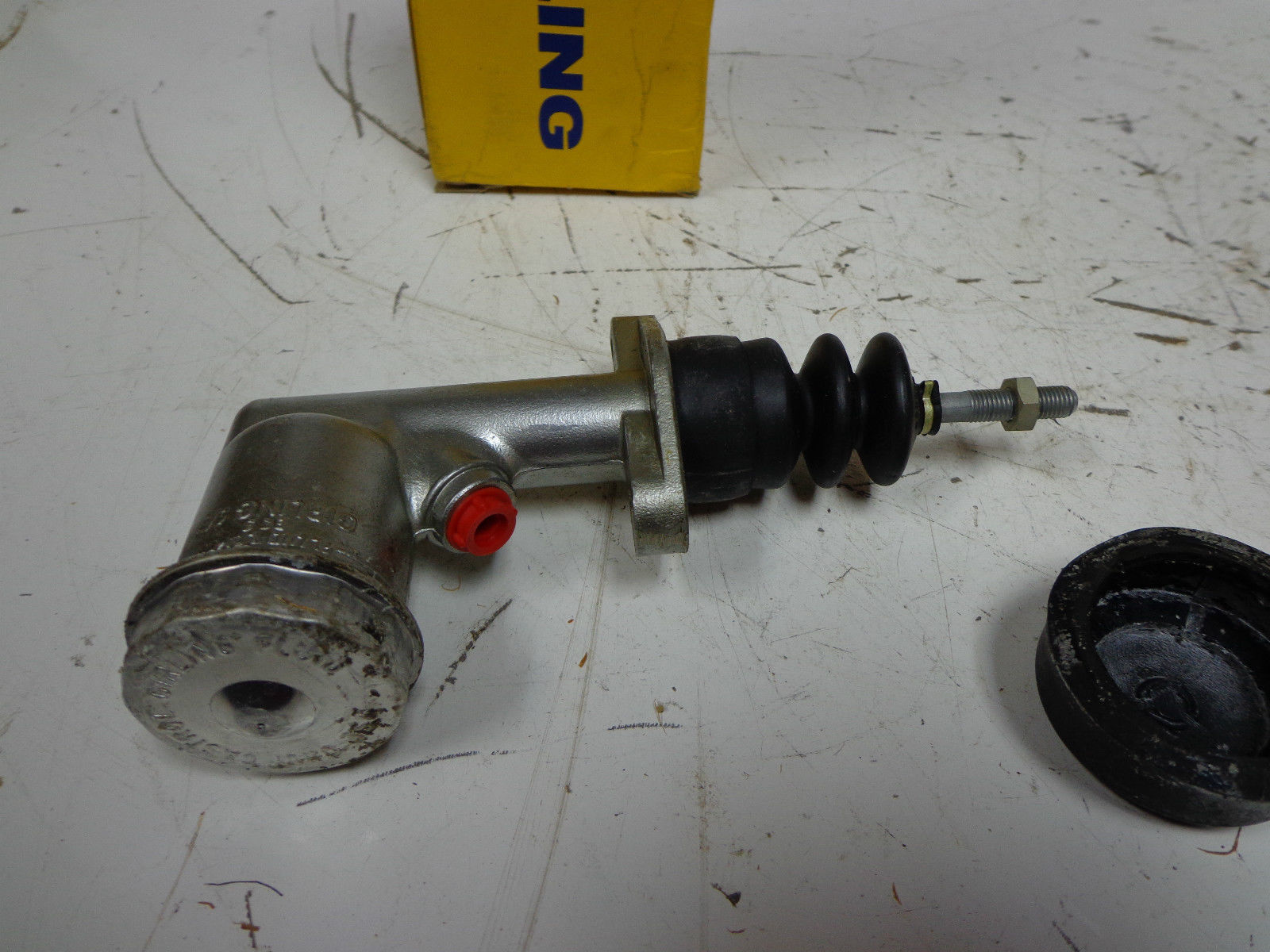 Girling Brake Master Cylinder, 3112252 W, new, NOS, Nash Metropolitan