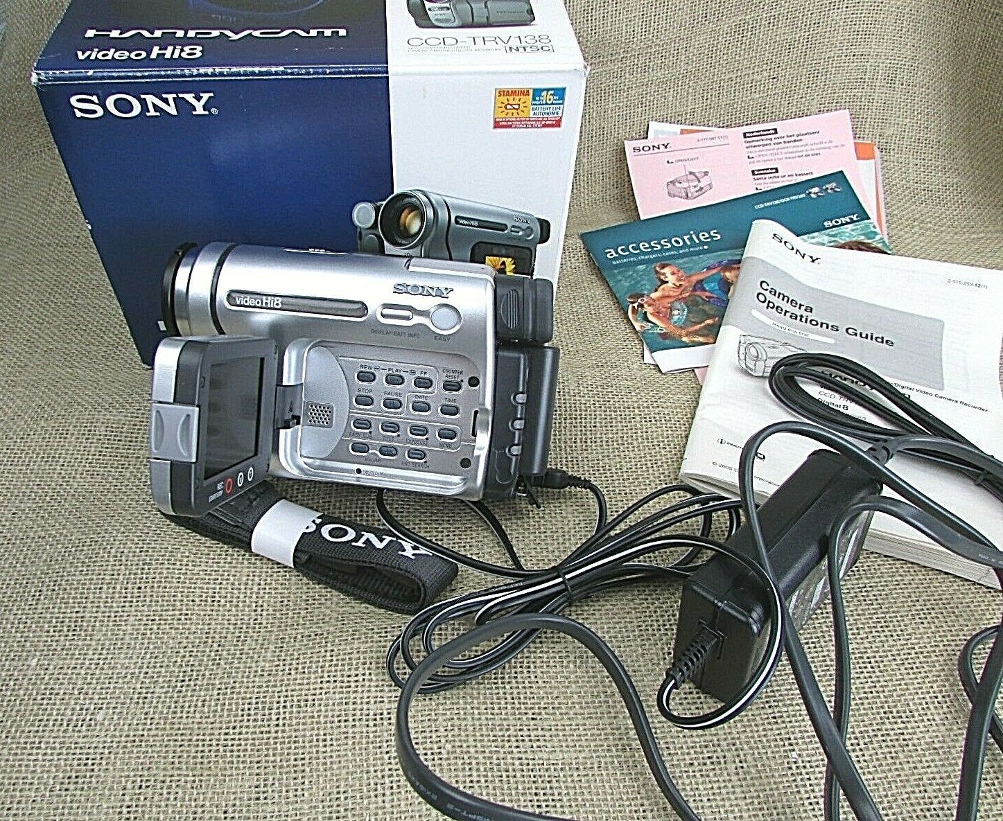 Sony Handycam CCDTRV138 8mm Video8 HI8 Camcorder W/box & instructions