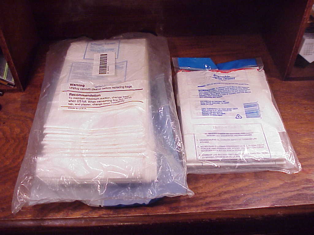 11 Eureka Bravo Style U Vacuum Cleaner Bags for Eureka Uprights, in 2 packs Household Supplies