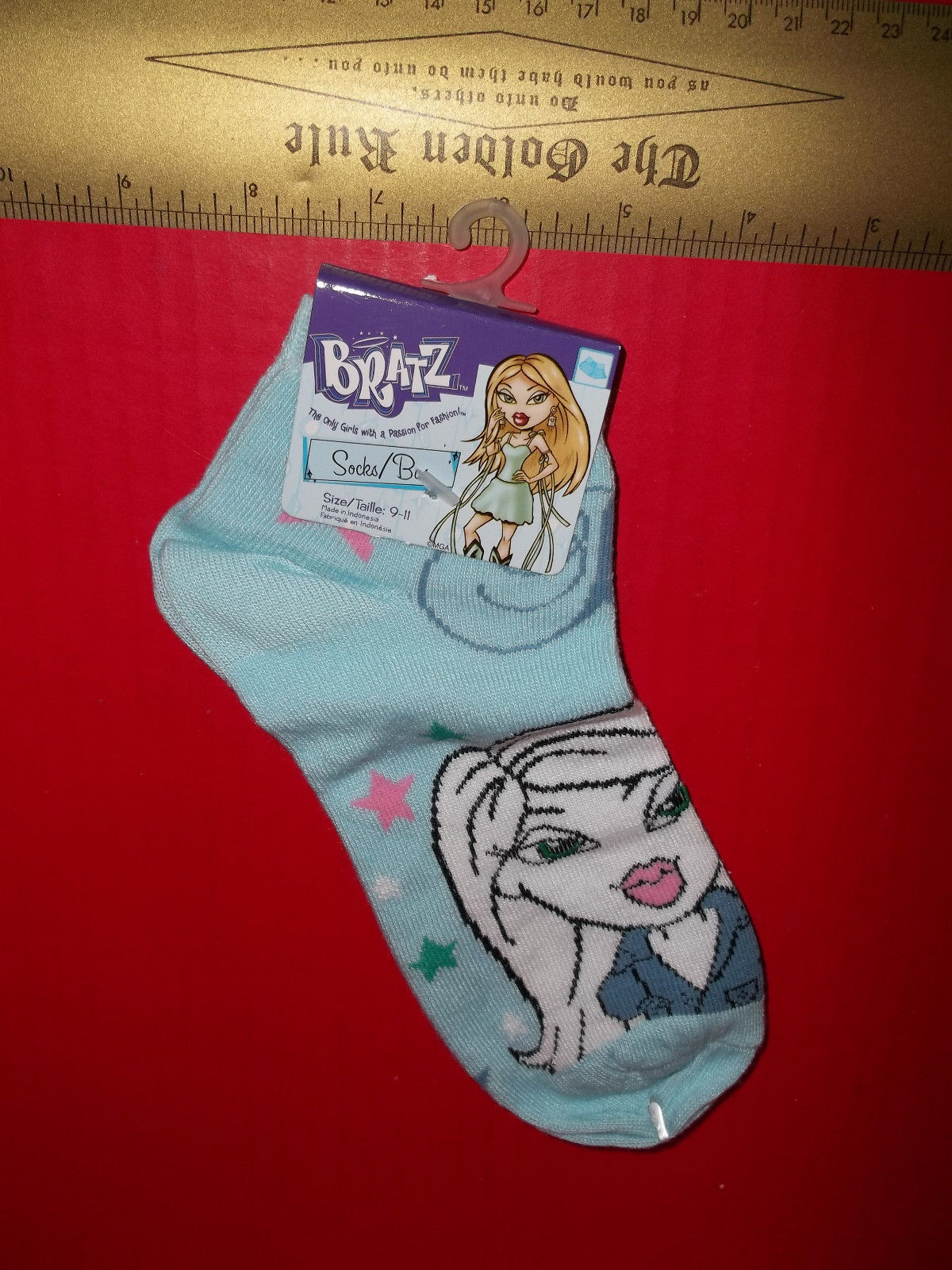 Bratz socks 2 pair girl's size 6-8.5 