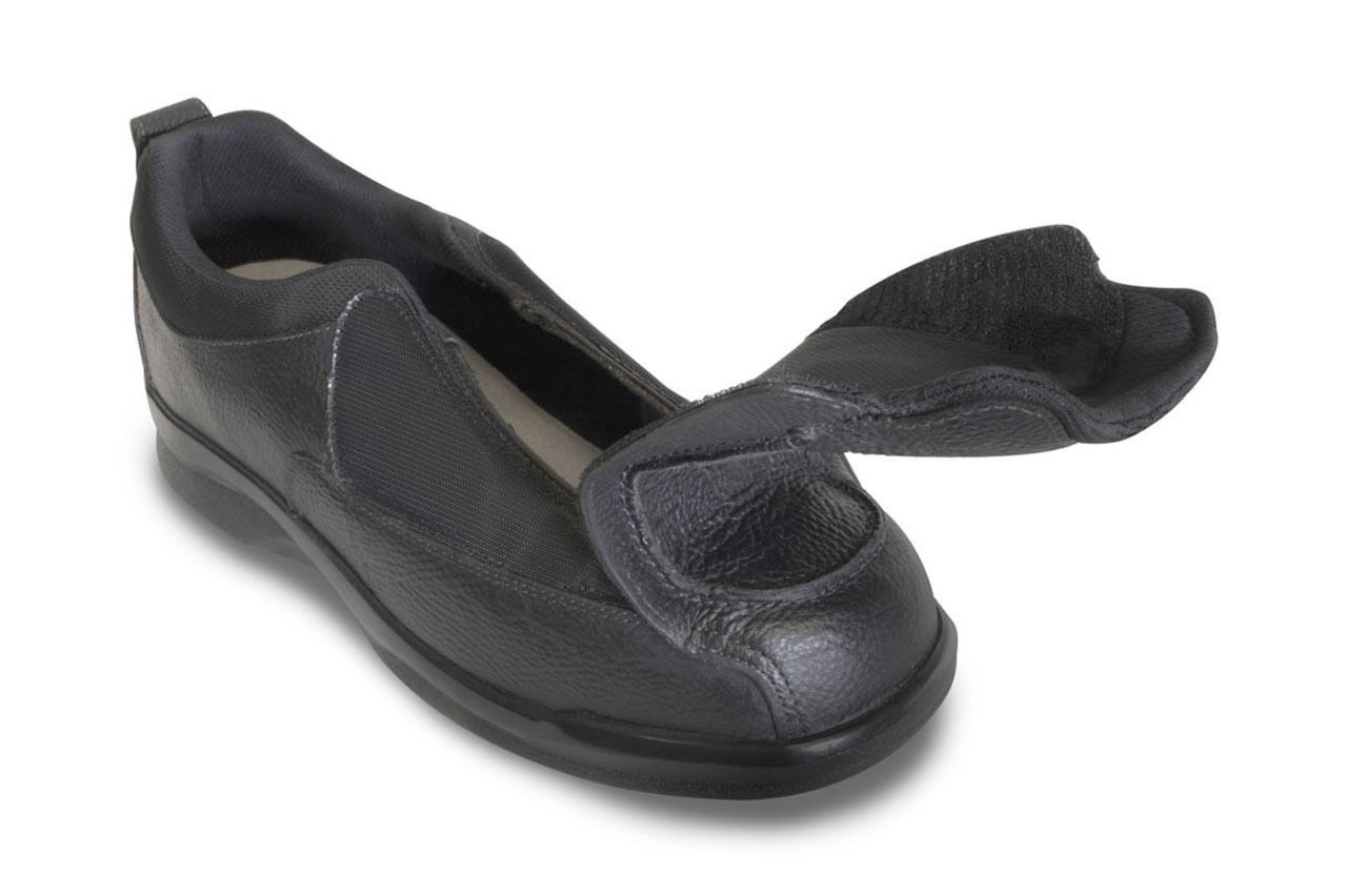 Classic Moc Biomechanical Black Apex Diabetic Shoes Extra Depth