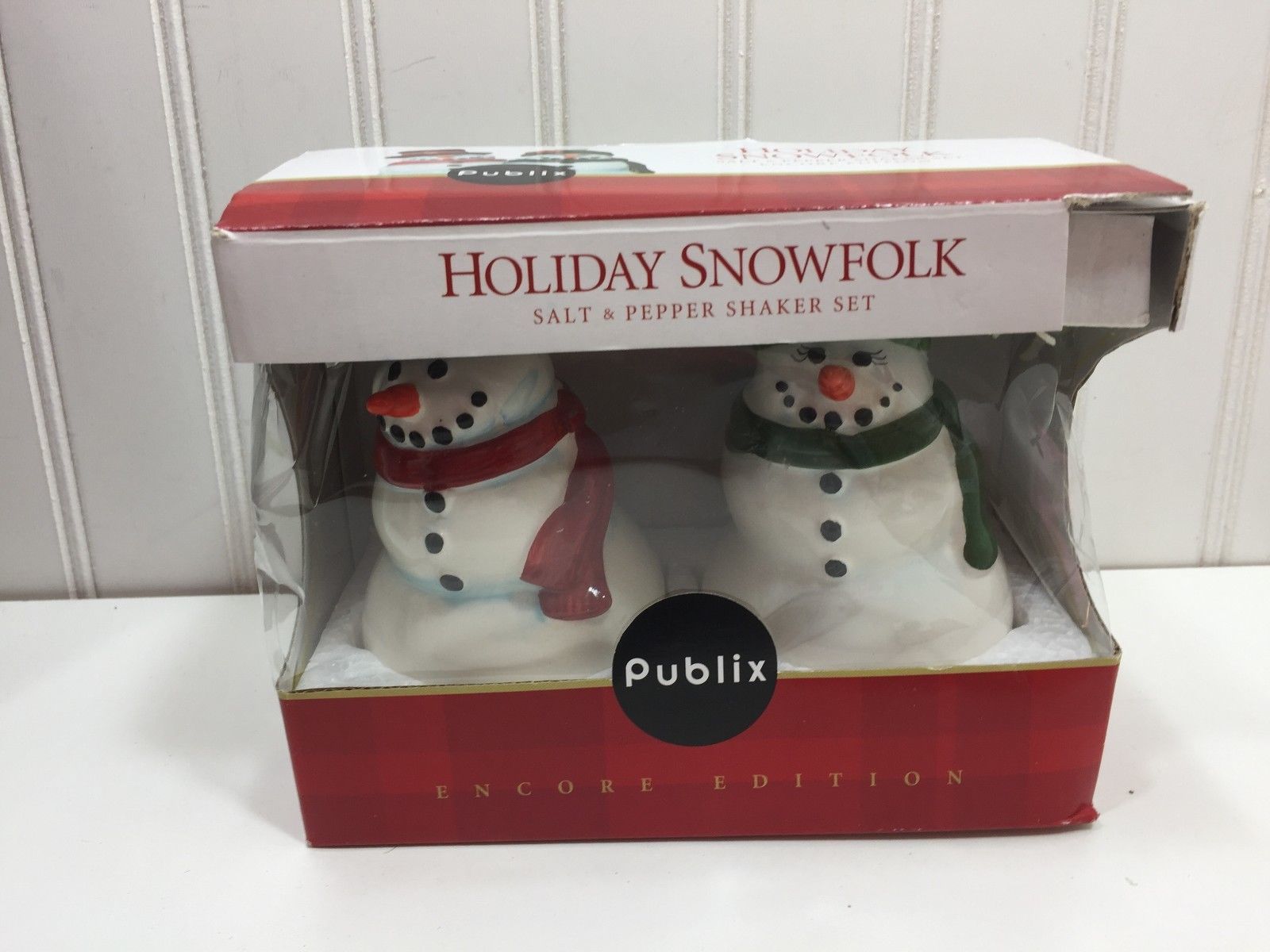 HOLIDAY SNOWFOLK CHRISTMAS SNOWMAN SALT PEPPER Set Publix 24315 - Snowmen