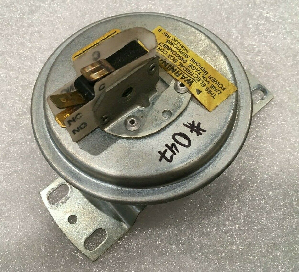 TRIDELTA FS6001248 Gas Furnace Pressure Switch HK06WC070 used FREE