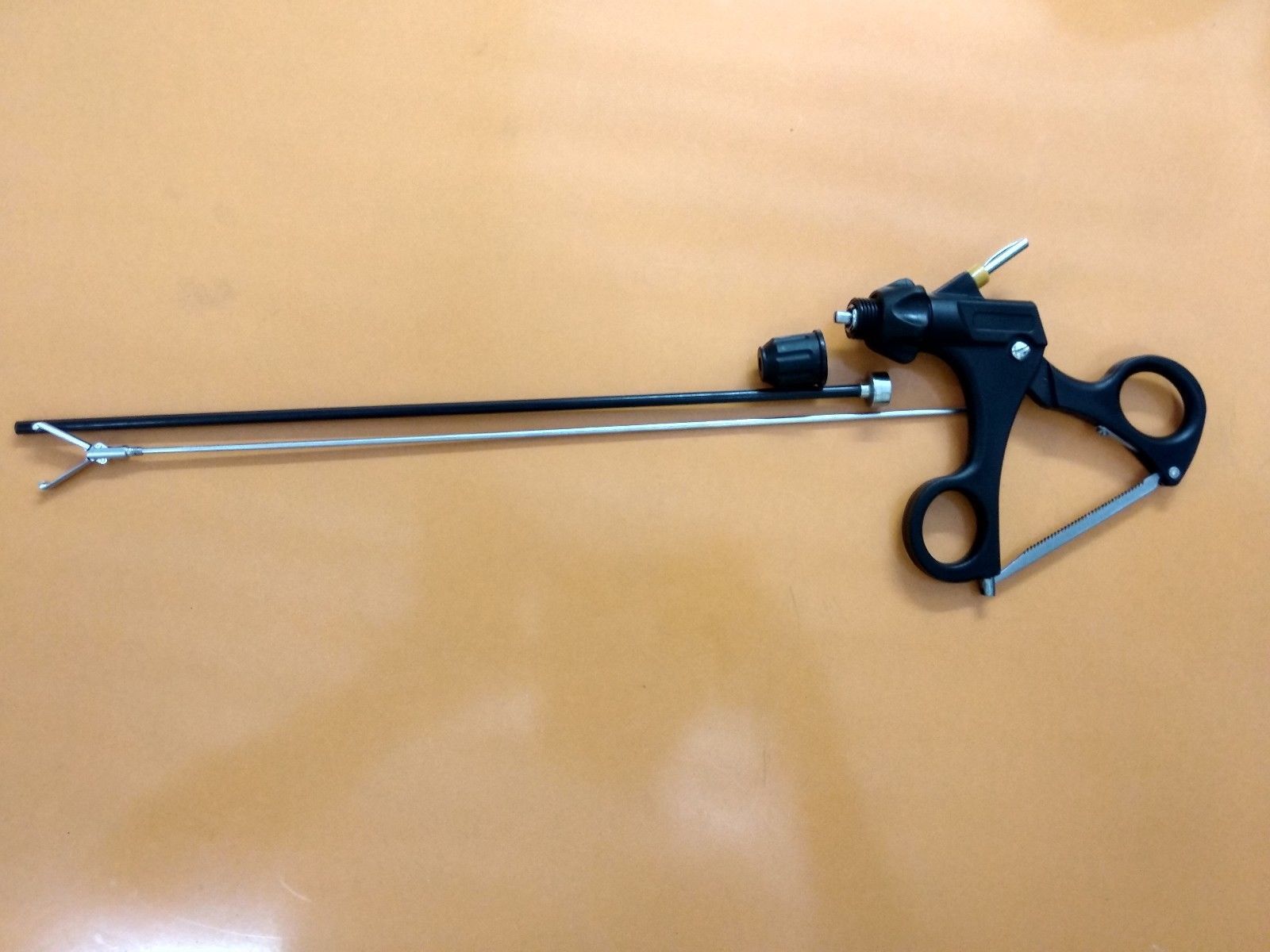 Laparoscopic Claw 2x3 Grasping Forceps Instrument 5mm 2 Yrs Warranty