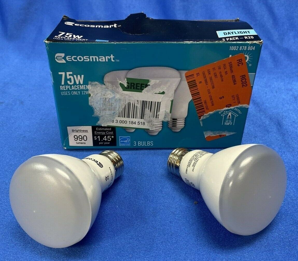 NEW SYLVANIA  BR30 65W WATT 120V VOLT INDOOR FLOOD LIGHT BULB "LOT OF 4" 