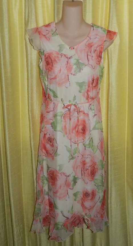 My Michelle Sz 16 Long Polyester Chiffon Flower Design Dress - Dresses