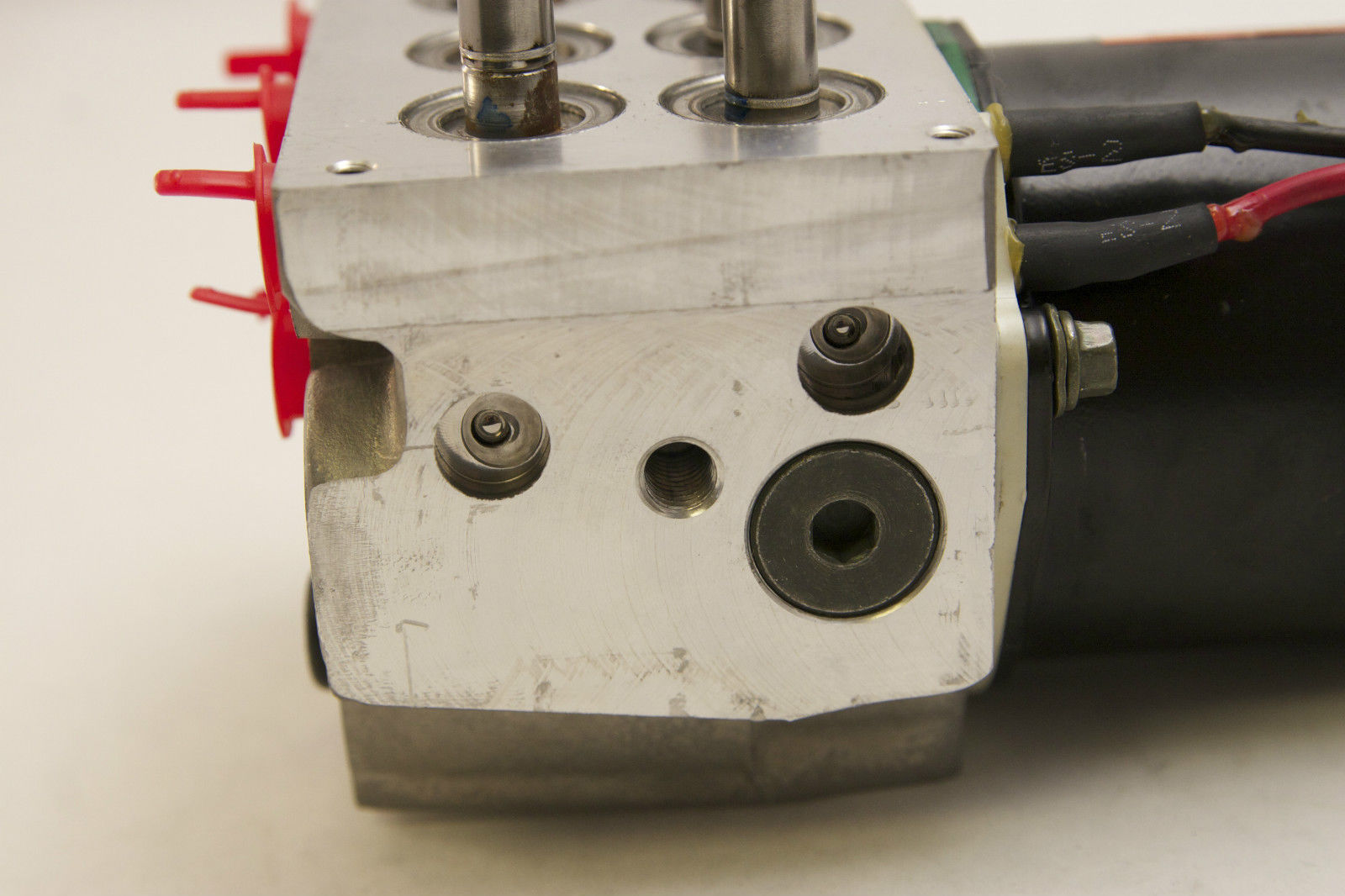 ACDelco Valve Brake Pressure Module 88935631 Antilock BrakesModulator Valve ABS System Parts