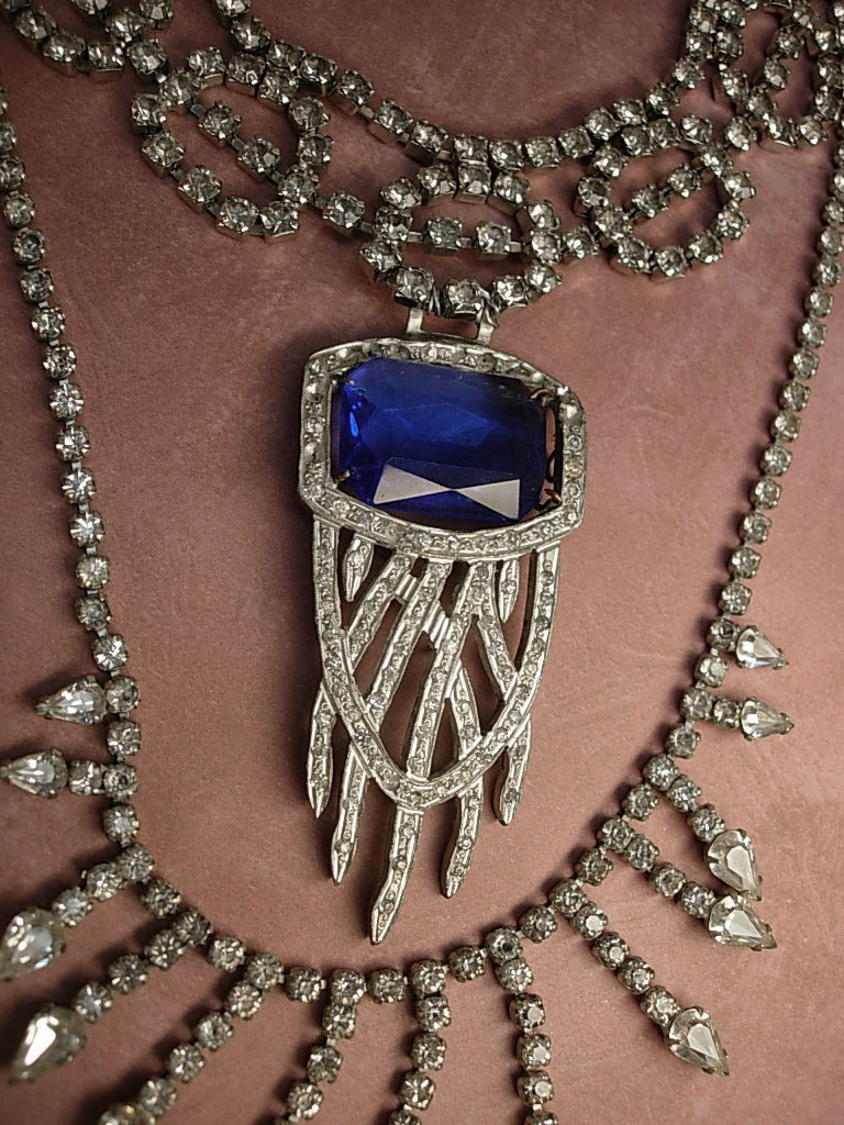 Art Deco Pendant Necklace Statement necklace dripping in rhinestones
