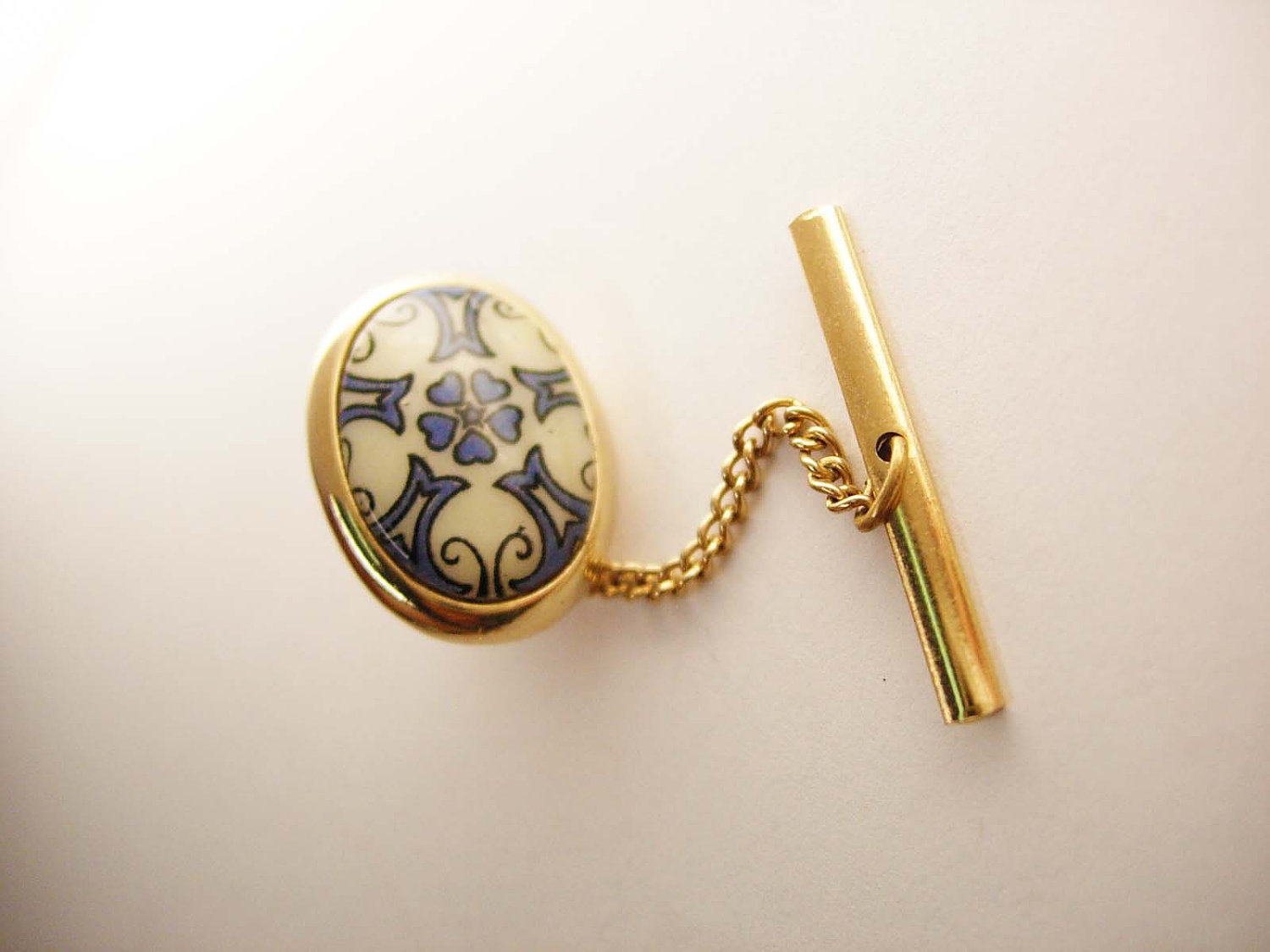 Vintage Victorian Tie Tack Gold Filled Large Clover Blue Enamel St