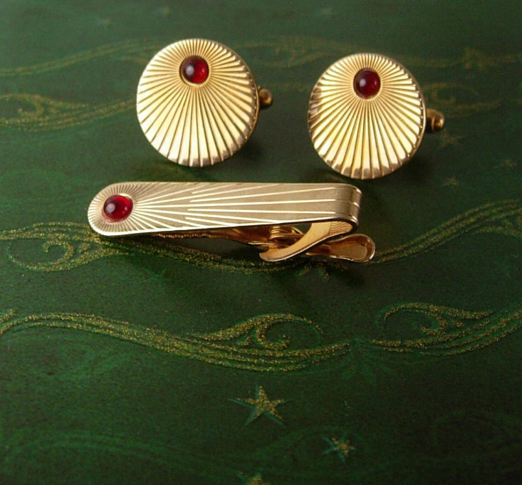 Red Jewel Copper Cufflinks Tie Clip Set Vintage Sunburst Hickok USA