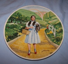 1977 Wizard of Oz "Over the Rainbow" Dorothy, Toto-Knowles Collector Plate - $20.00