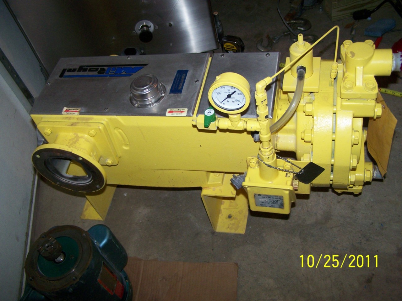 Milton Roy MilRoyal Low Flow Diaphragm Pump MBH24SX0001 77 GPH , 50 PSI