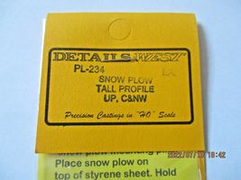 Details West # PL-234 Snow Plow Tall Profile UP, C&NW HO-Scale image 3