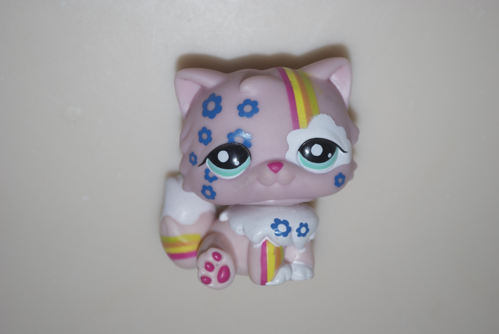 Littlest Pet Shop 1436 Pink Rainbow Persian Cat LPS - Littlest Pet Shop