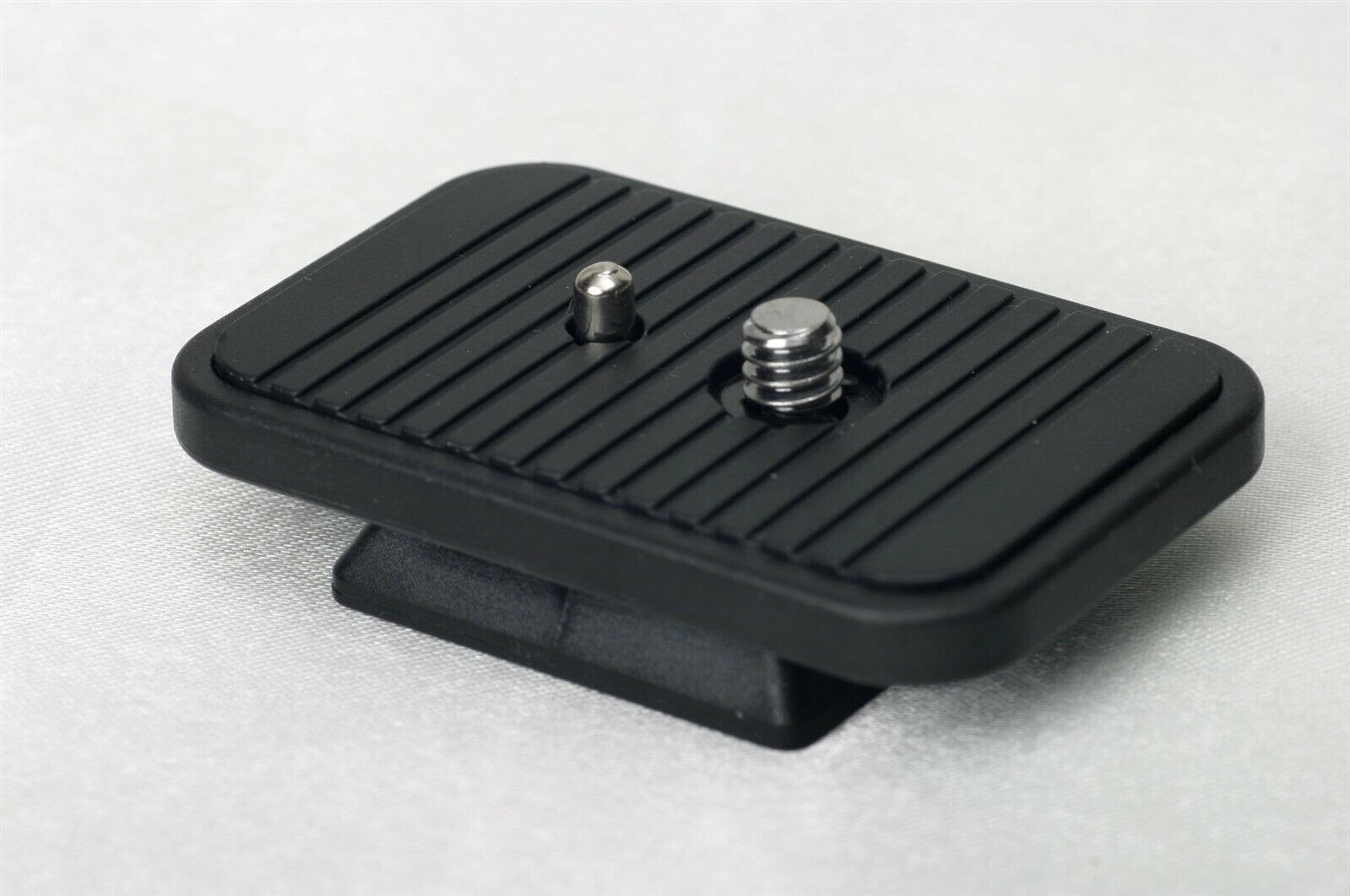 Quick Release Plate Shoe for Targus TG-P60T Tripod or Target TG-P60T
