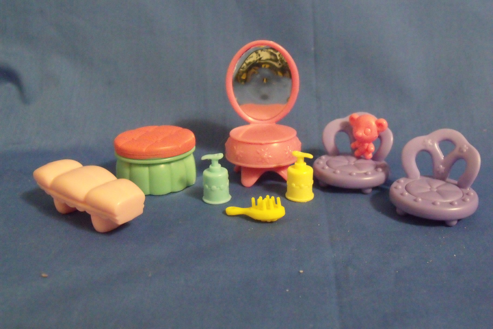 Toys Hasbro Littlest Pet Shop Collection of 10 Accessories Littlest