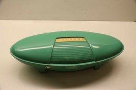 Vintage Singer Green Jetson Case with Buttonholer 489510 & Alternative Templates - $44.52