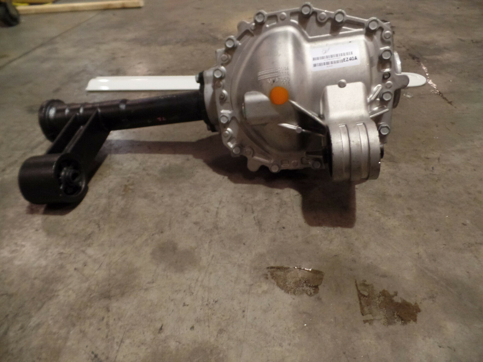 OEM FRONT DIFFERENTIAL AXLE CARRIER NISSAN TITAN XD 16 17 18 NO DAMAGE