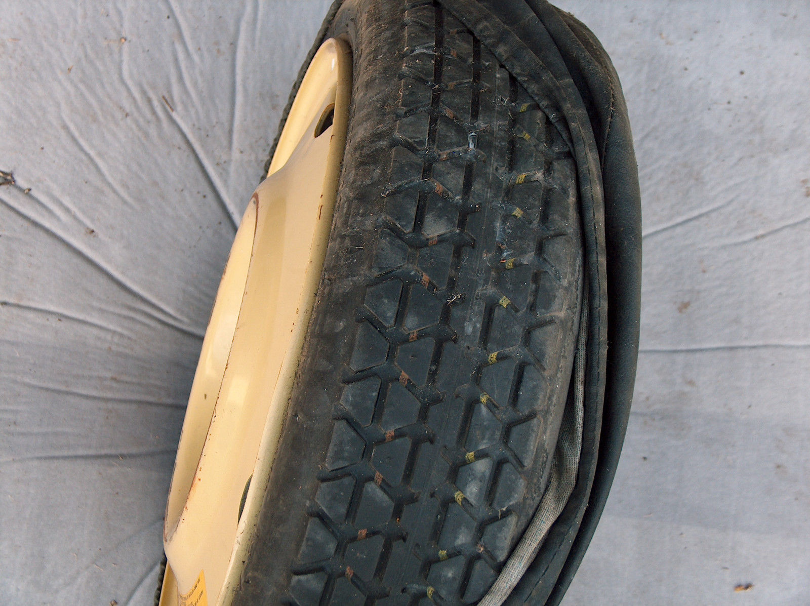 BRIDGESTONE CAR WHEEL RIM DONUT SPARE TIRE M15 14X4TX1089 T115/70D14