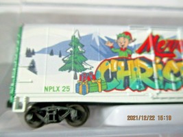 Atlas Trainman # 50006043 Christmas 2021, 40' Plug Door Box Car # 25 N-Scale image 2