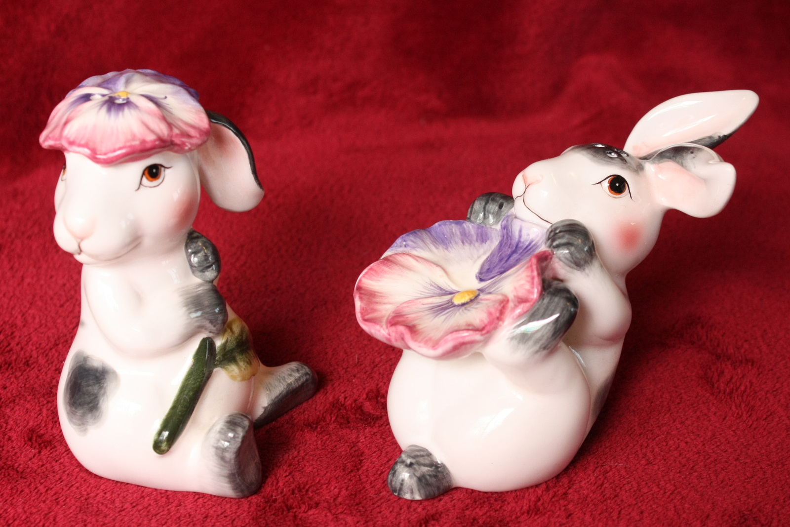 Collectible Vintage Bunnies Pink and Blue Flowers Salt And Pepper Shakers Korea