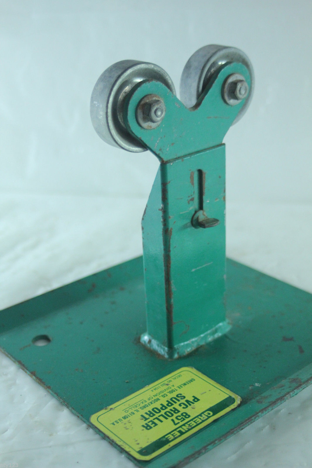 GREENLEE NO. 857 PVC ROLLER SUPPORT Pipe & Tubing Benders
