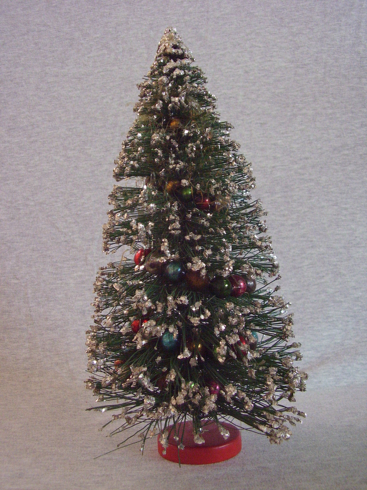 Vintage Christmas Bottle Brush Tree Mercury Glass Garland Silver Mica ...