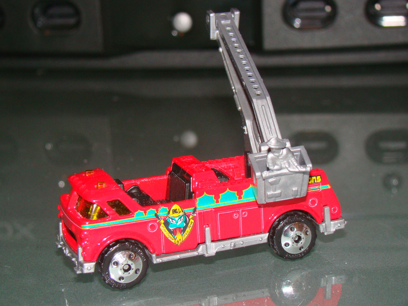 Matchbox Bucket Fire Truck Contemporary Manufacture