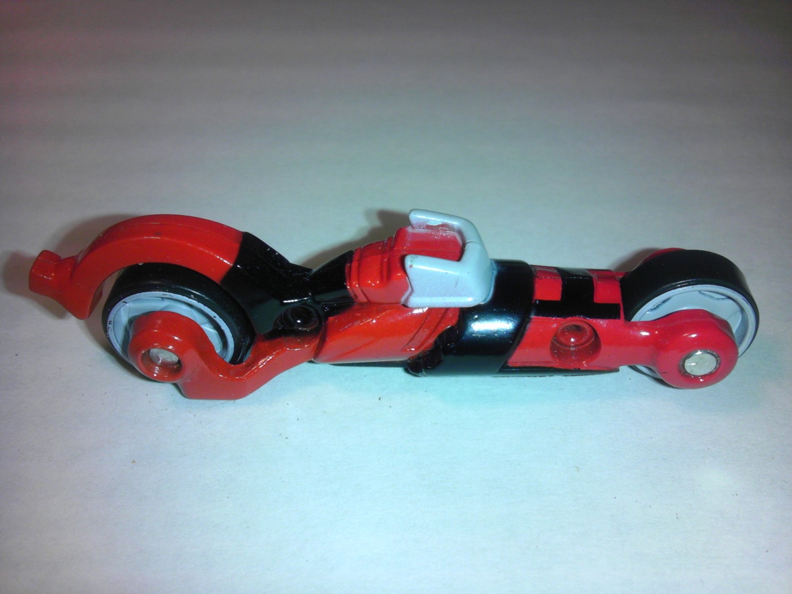 hot wheels stunt strikers